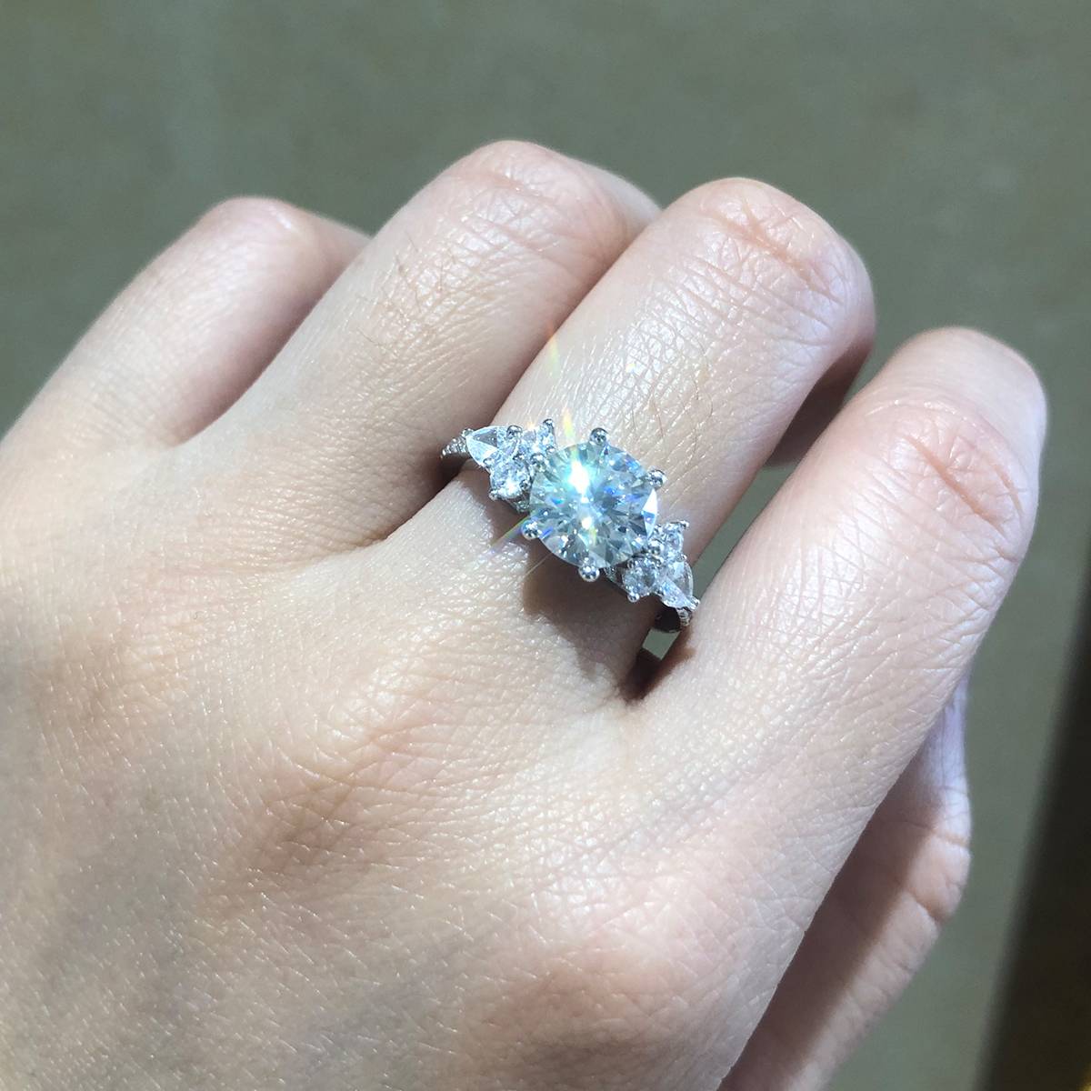 Three Stone Women's Ring S925 Silver Plated Platinum Customized Selection Main Stone Moissanite Diamond 2.0ct/Secondary Stone High Carbon Diamond